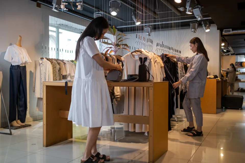 Góc máy may tại Hồ Thị Thu Hương